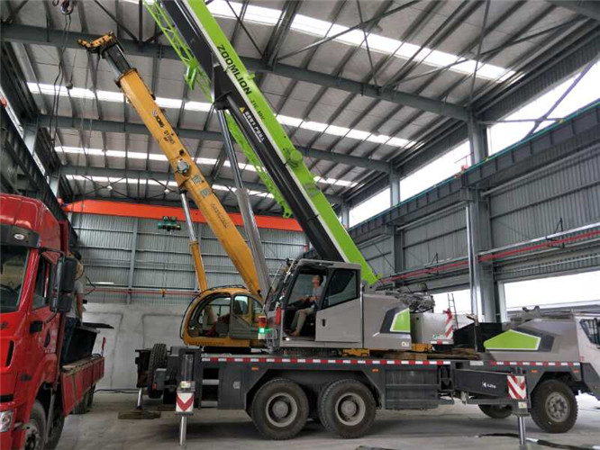 武都区高空车出租需要注意哪些安全事项？