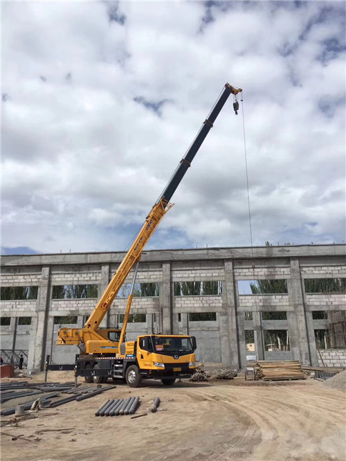 武都区吊装作业前会做设备检查吗？安全保障措施有哪些？